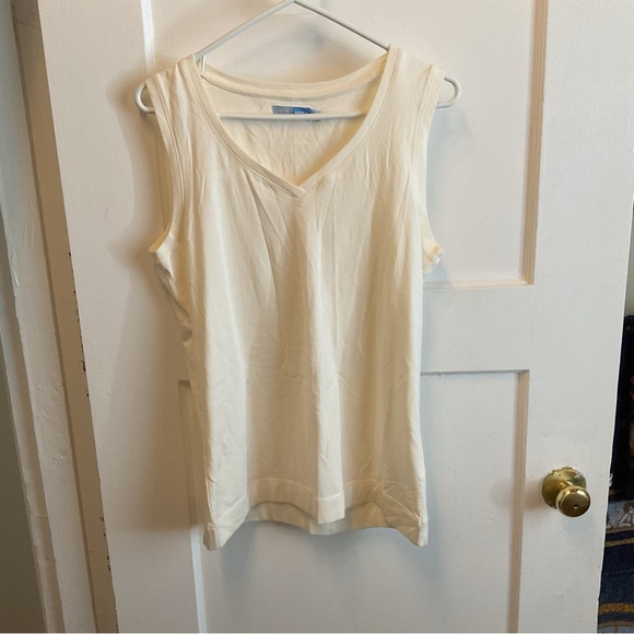 Denver Hayes large ‘soft’ Cream Sleeveless Tank Top - Picture 7 of 8